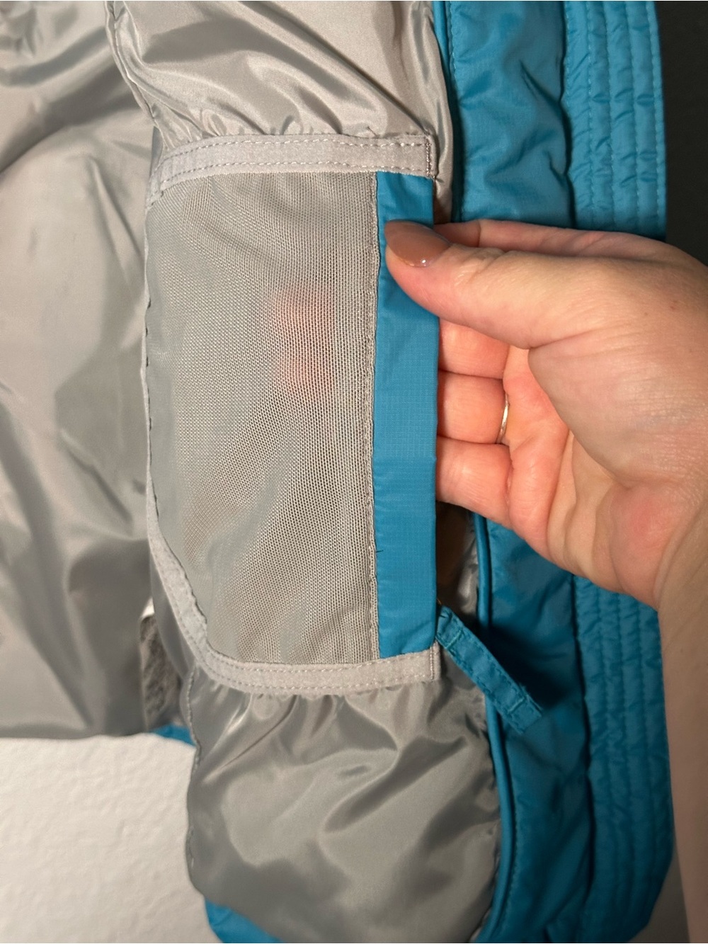 L.L. Bean // Goose Down Puffer Vest Women’s XL Blue Lightweight Full Zip - Picture 4 of 8